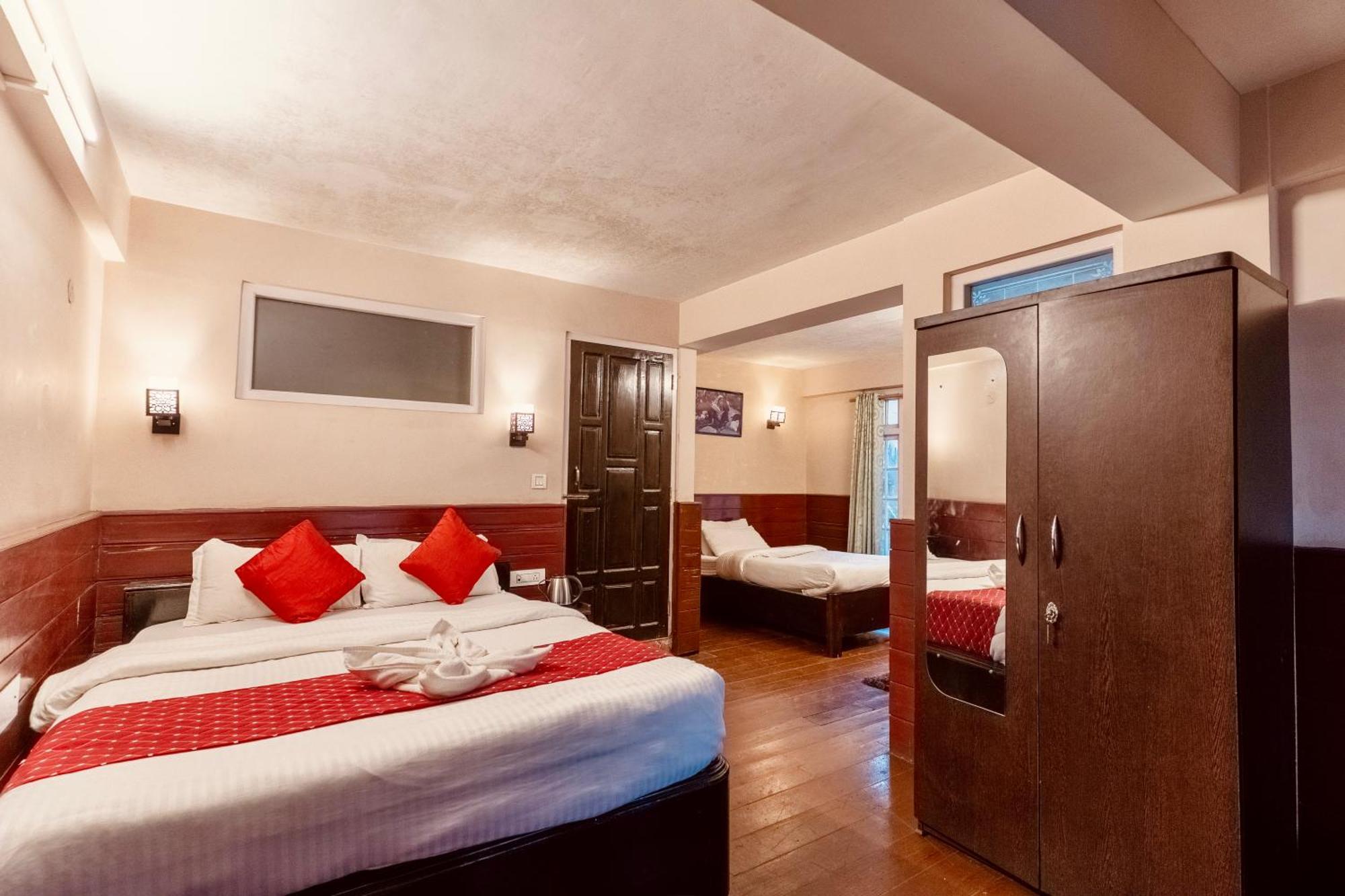 Himalayan Gorkha Retreat II Free Parking Hotell Darjeeling  Exteriör bild